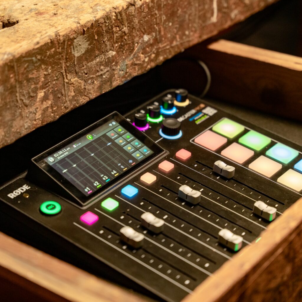 immagine registrazione podcast a begamo